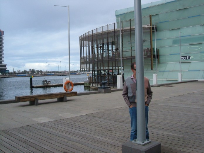 rob benind pole melbourne